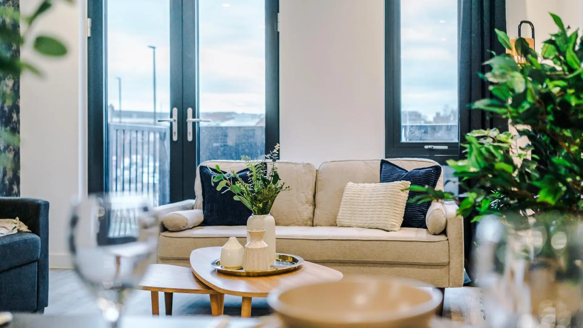Icona 2 Apartment, With Free Onsite Gym And Secure Parking 요크 0*,