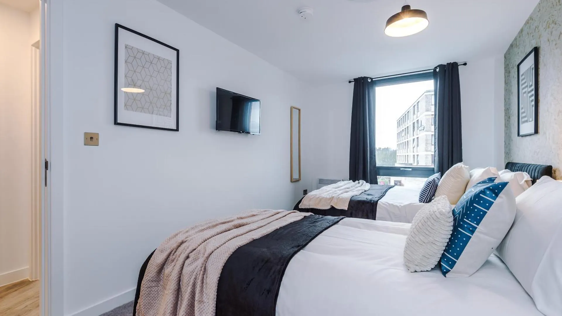 아파트 Icona 2 Apartment, With Free Onsite Gym And Secure Parking 요크